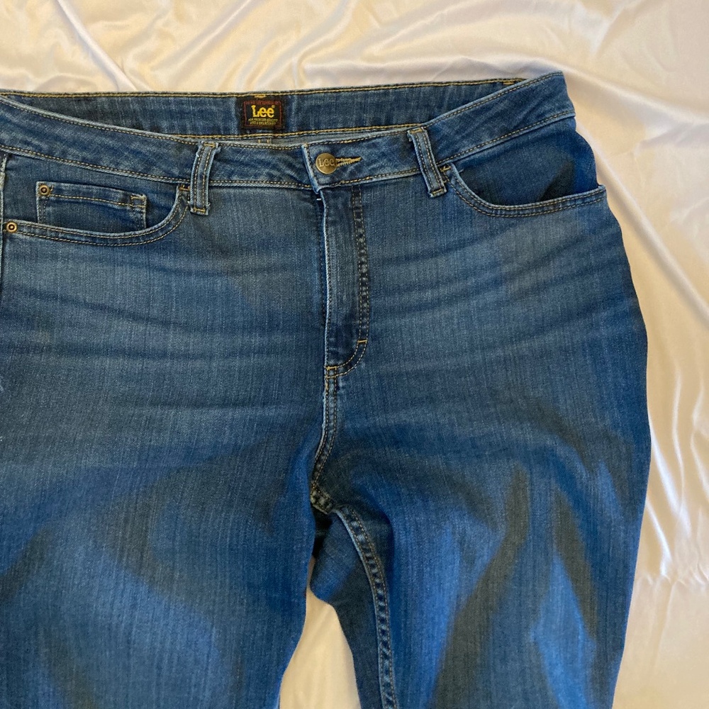 Women’s Lee Jeans Size 16M